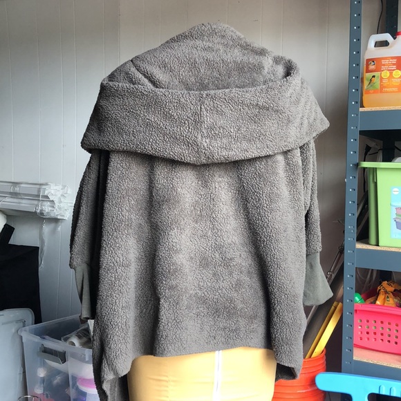 SweatyRocks grey teddy hooded cardigan/jacket L - Picture 2 of 6